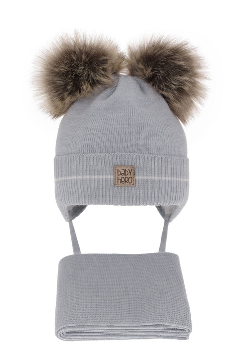 Jongens winter set, lichtblauw, met twee pompons, met bindkoorden, Melon