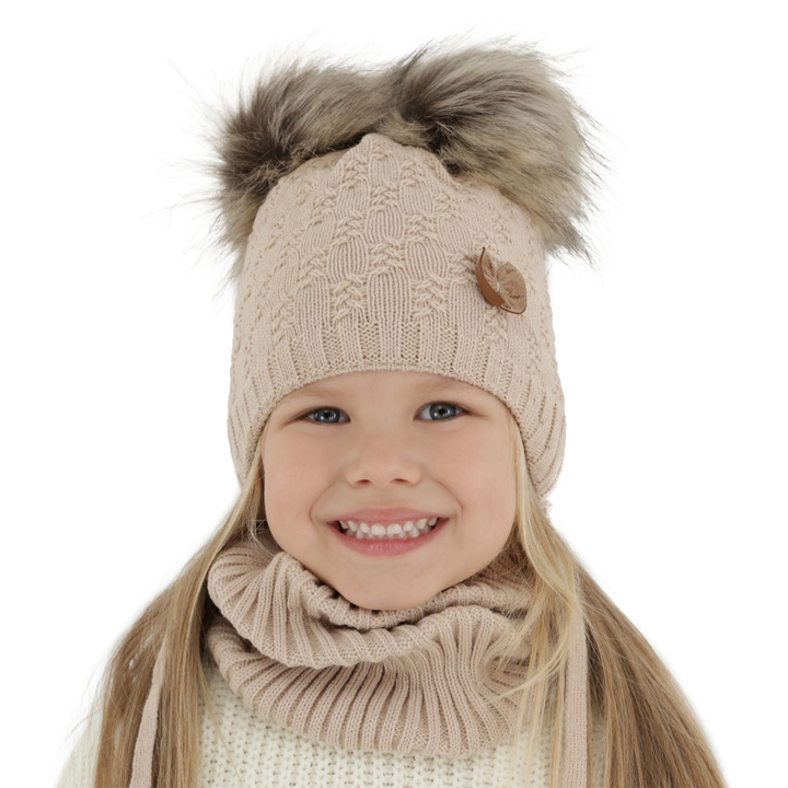 Meisjes winter set muts en buissjaal, beige, met twee pompons garen, met bindkoorden, Bettina