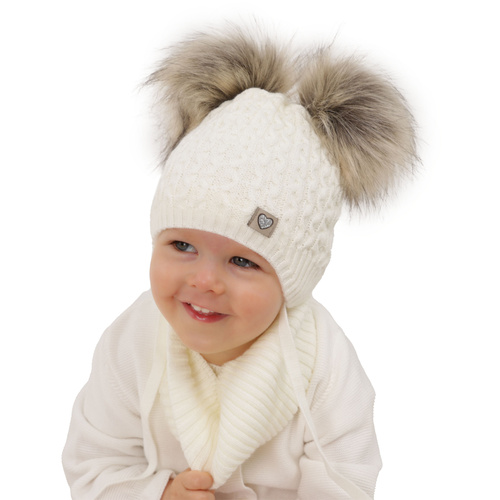 Meisjes winter set muts en buissjaal, wit, met twee pompons garen, met bindkoorden, Poliana