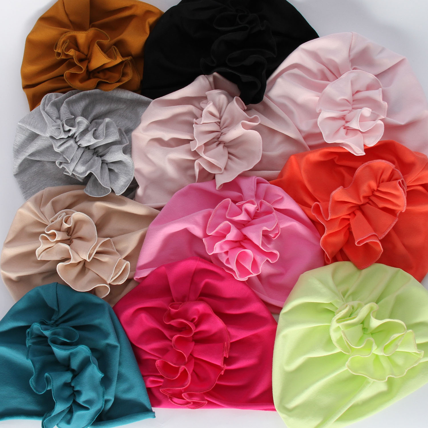 Meisjes herfst/lente muts, limoen, katoenen, met decoratieve plooien, Werka